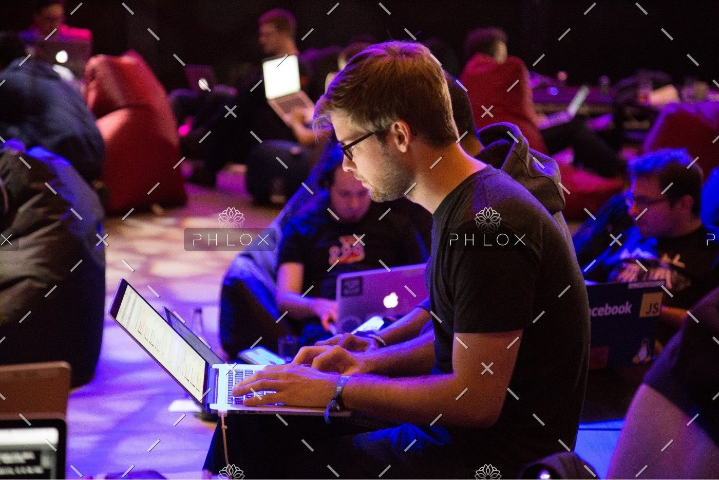 demo-attachment-438-alex-kotliarskyi-361099-unsplash